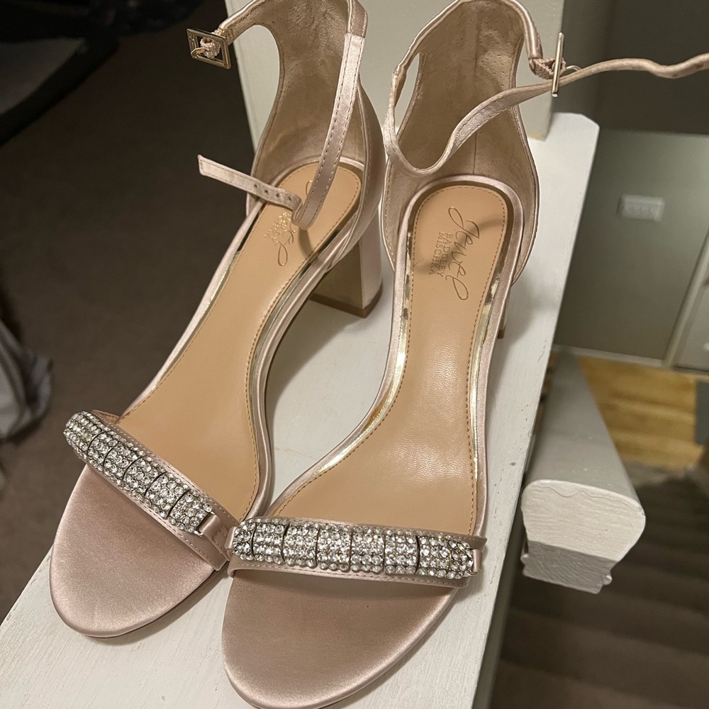 Jewel by Badgley Mischka Ramsay Champagne Satin